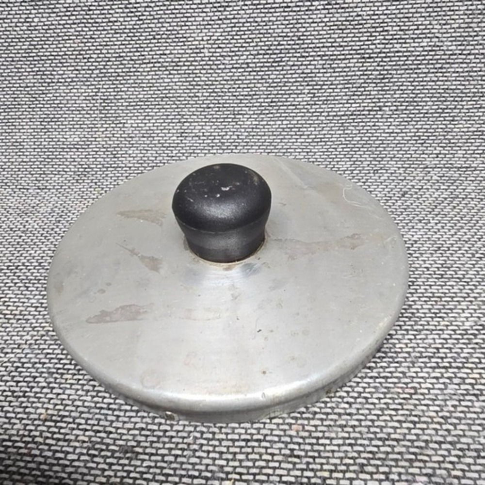 Vintage Aluminum Pot‎ Lid Replacement 5.5 Inch Round Silver Metal Black Knob